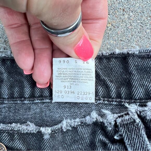 Vintage 90s Levi’s black 560 loose fit tapered leg jeans 40x30 - Picture 8 of 9